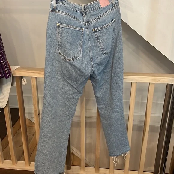 Zara Medium Rise Jeans - Picture 2 of 3